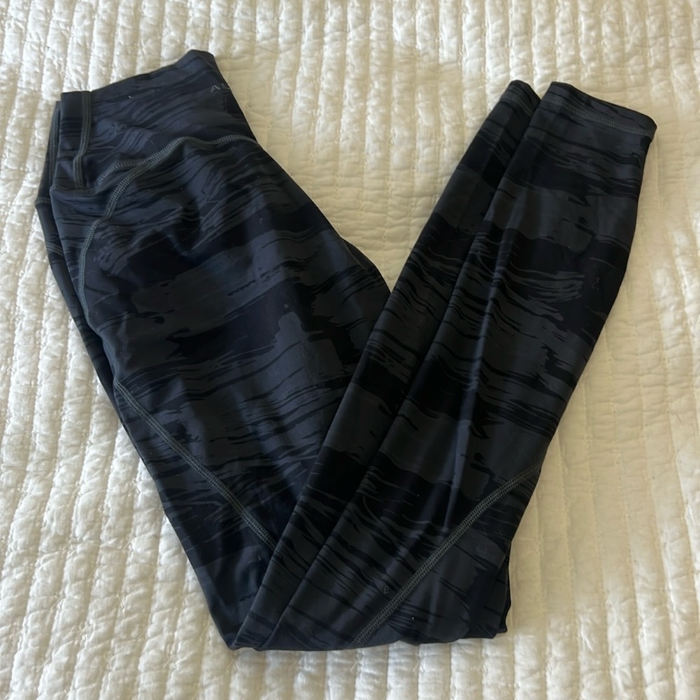 Alphalete leggings